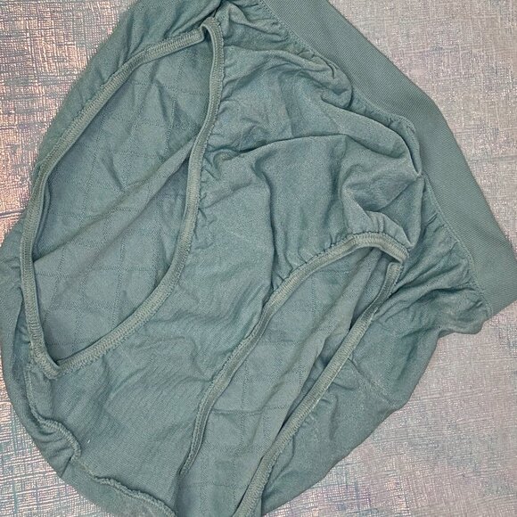 VTG Bali 100% Nylon Seamless Hi-Cut Brief SZ. 6/7 NWOT SeaFoam Green - Picture 5 of 5